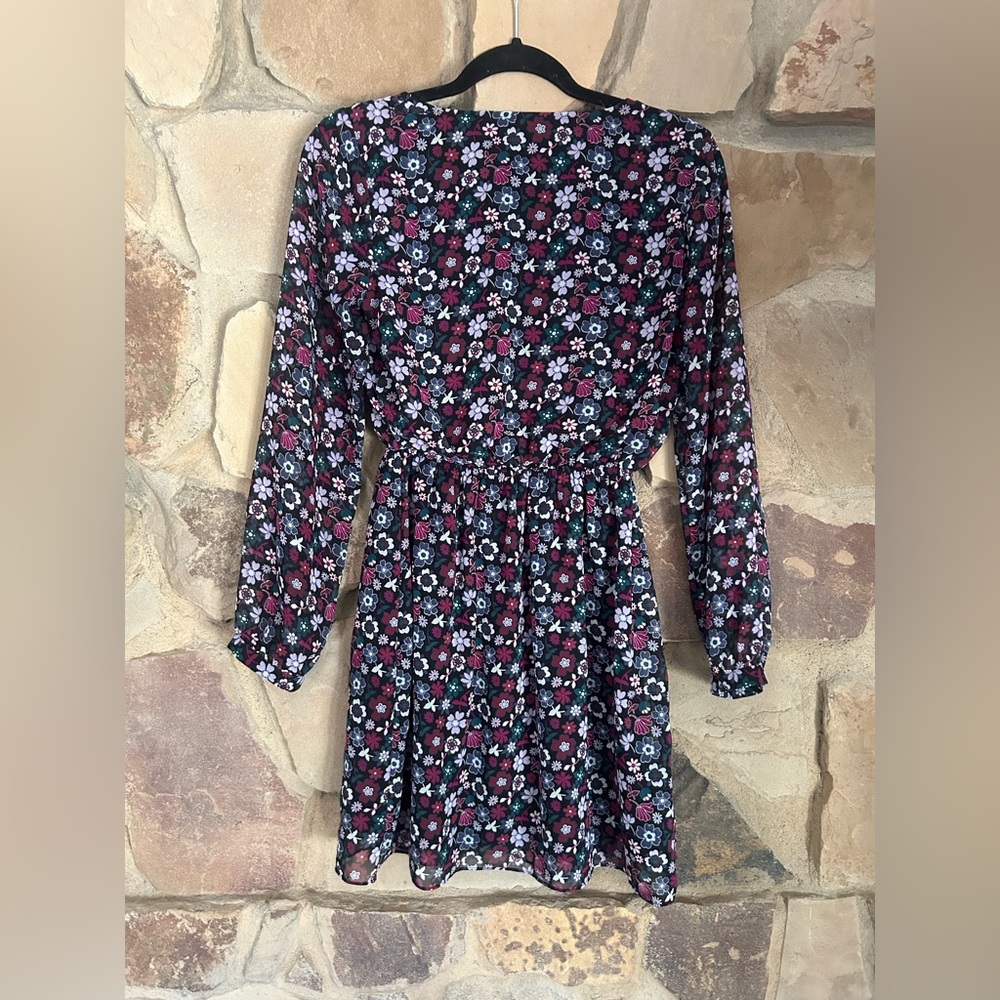 Express Floral Dress - Picture 6 of 7